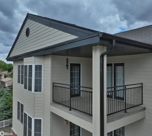 209 W Jefferson Street #23, Winterset, IA 50273