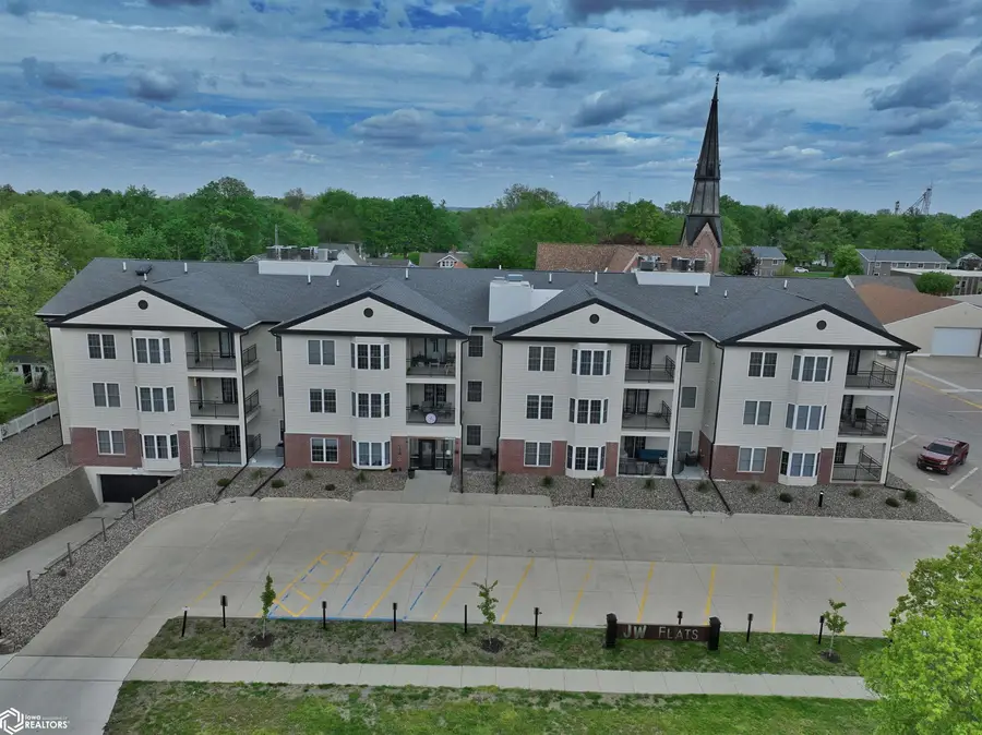 209 W Jefferson Street #23, Winterset, IA 50273 - #3