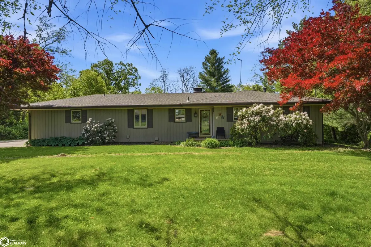 12002 Sylvan Heights Rd, Burlington, IA 52601 - #1