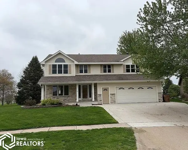 1001 SW Maplewood Drive, Grimes, IA 50111