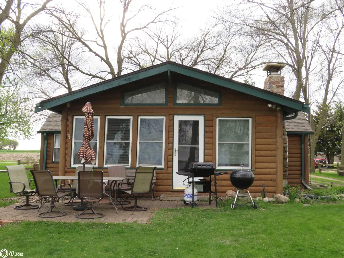 4925 107th St, Dolliver, IA 50531 - #1