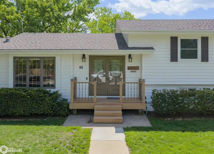 62 Lakewood Villa Street, Council Bluffs, IA 51501 - #2