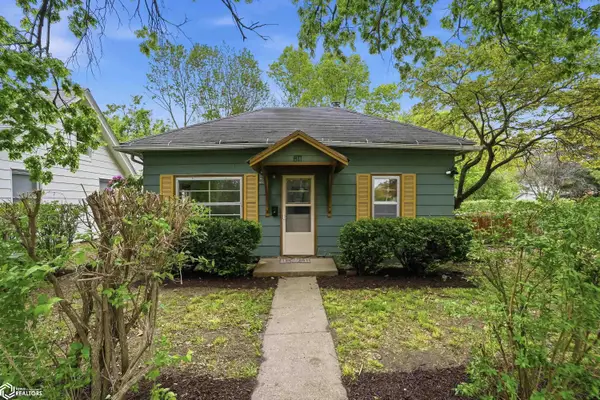 811 S 5th Street, Fairfield, IA 52556