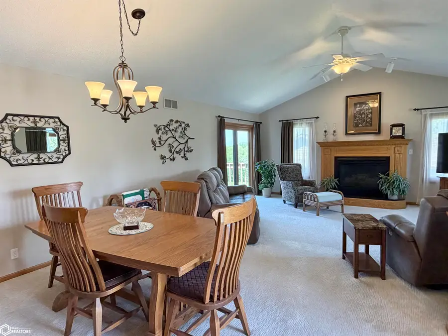 1015 W 18th Street S, Newton, IA 50208 - #2