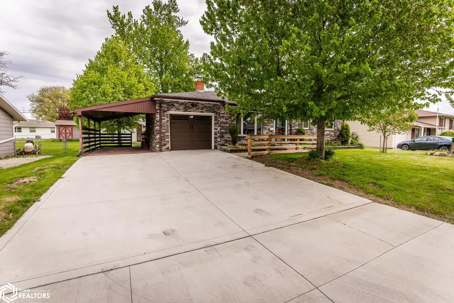 112 Thunderbird Drive, Marshalltown, IA 50158 - #2