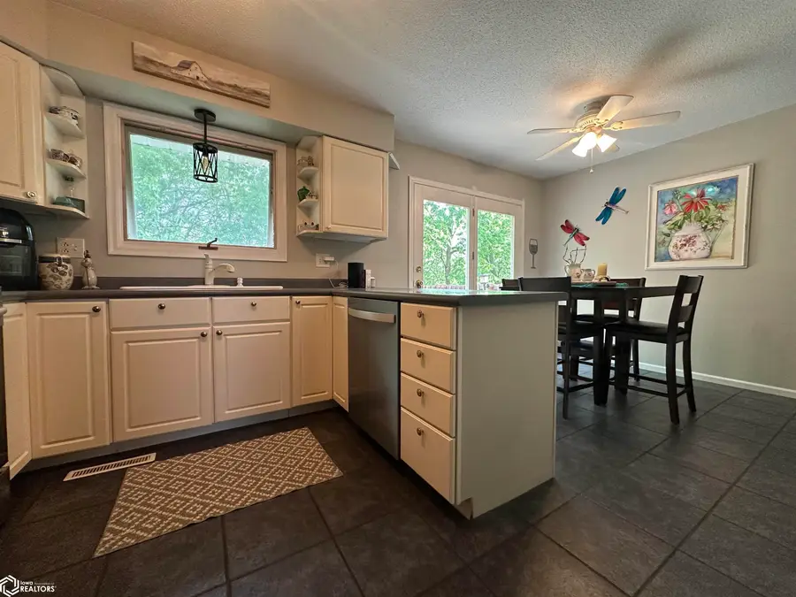 1023 Short Street, Burlington, IA 52601 - #2