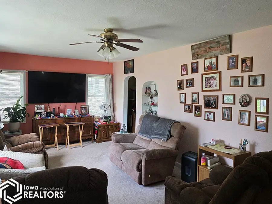 1208 Castle Street, Ottumwa, IA 52501 - #3