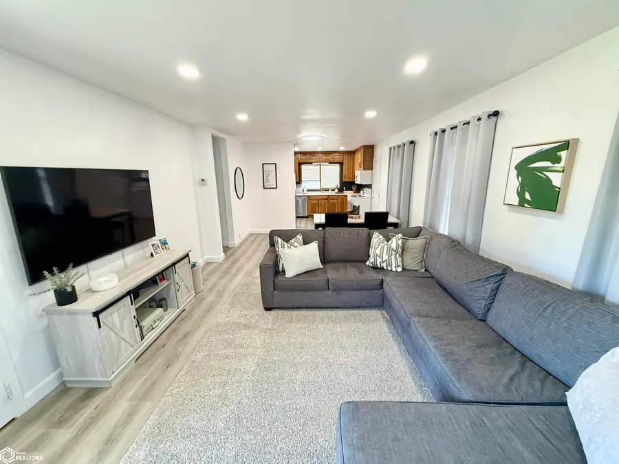 617 W 17th Street, Carroll, IA 51401 - #2