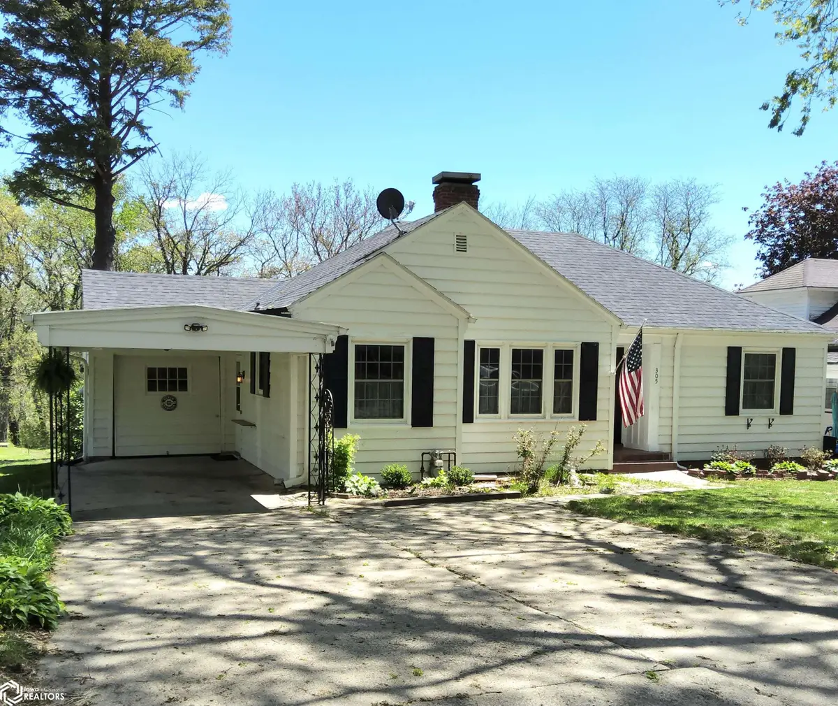 305 N Cherry Street, Avoca, IA 51521 - #1