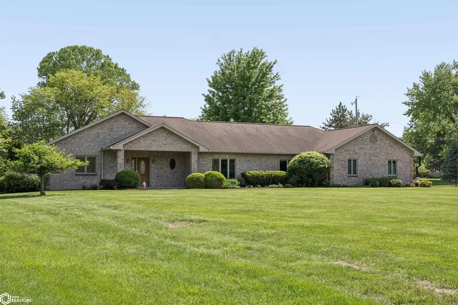 1301 S Maple Street, Fairfield, IA 52556 - #2