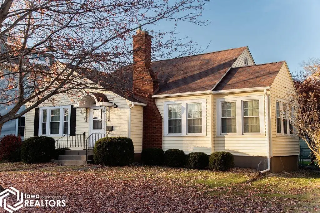 205 Vogel Avenue, Ottumwa, IA 52501 - #1