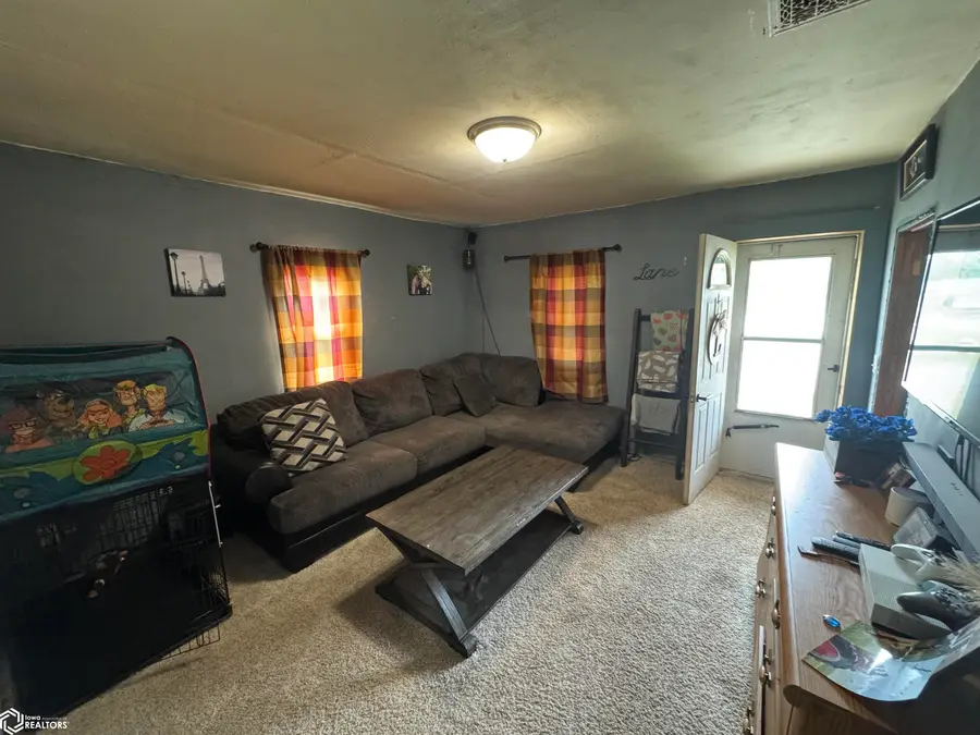 311 S Elm Street, Creston, IA 50801 - #2
