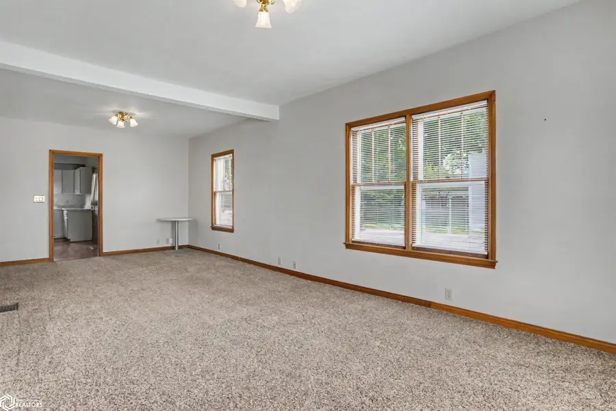 210 S Jefferson St., Mount Pleasant, IA 52641 - #3
