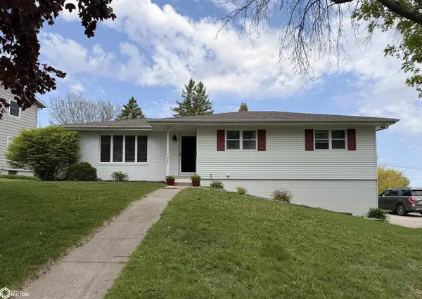 222 Hillcrest Drive, Carroll, IA 51401