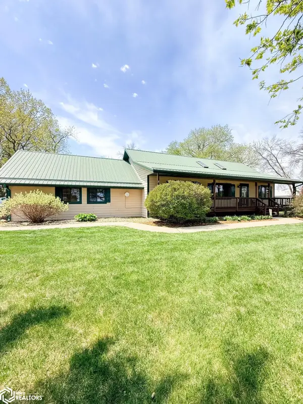 1279 Reed Ave, Belmond, IA 50421