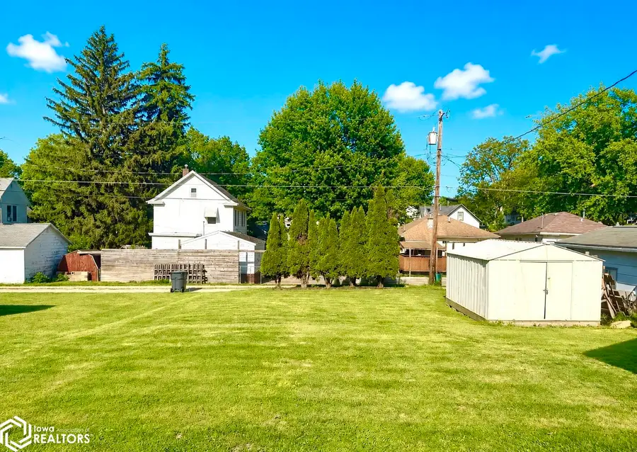 712 S 13th St., Burlington, IA 52601 - #3