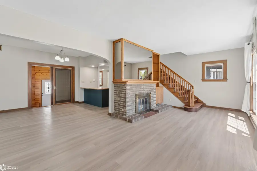 709 N 8th Street, Clear Lake, IA 50428 - #3