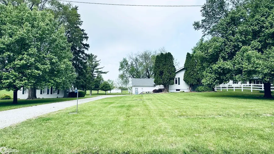 2611 Luminary Lane, Oskaloosa, IA 52577 - #2