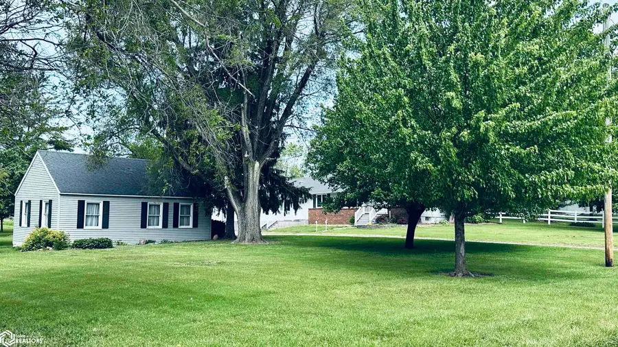 2611 Luminary Lane, Oskaloosa, IA 52577 - #3