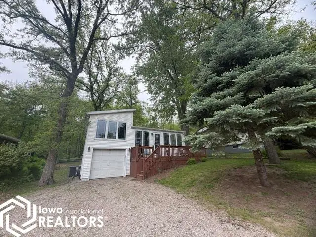 6183 NE Lakeshore Drive, Brooklyn, IA 52211 - #2
