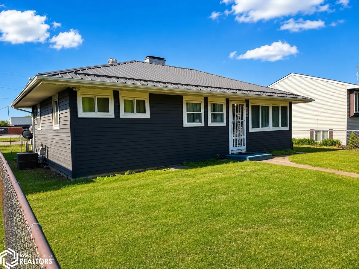 3308 Avenue J, Fort Madison, IA 52627 - #1