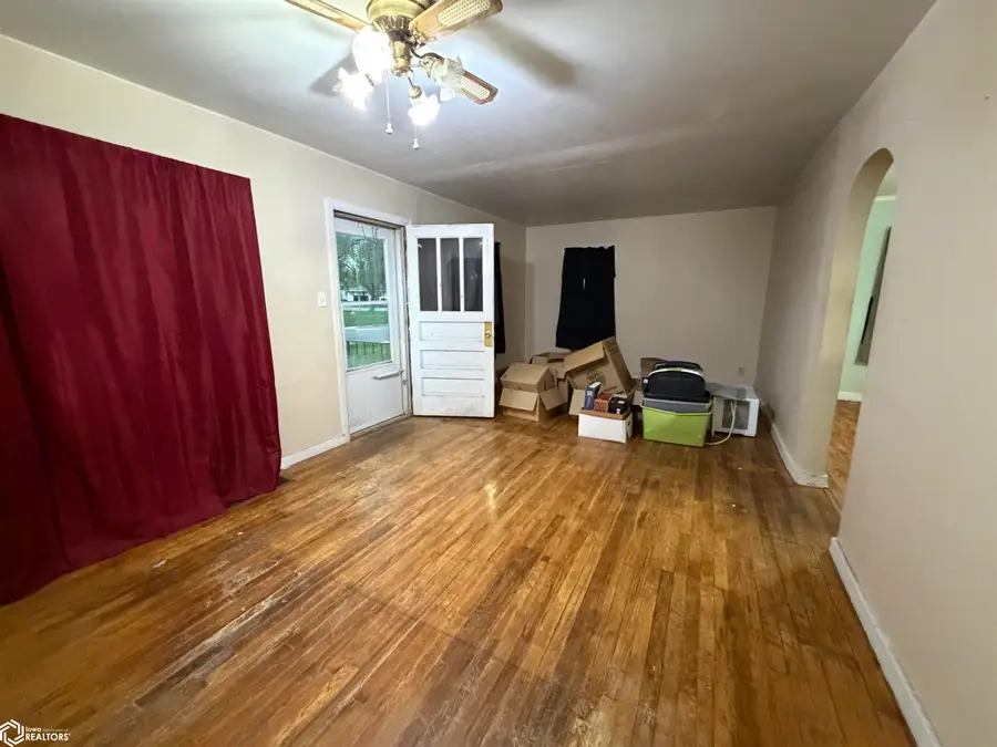 909 4th Avenue North, Humboldt, IA 50548 - #3