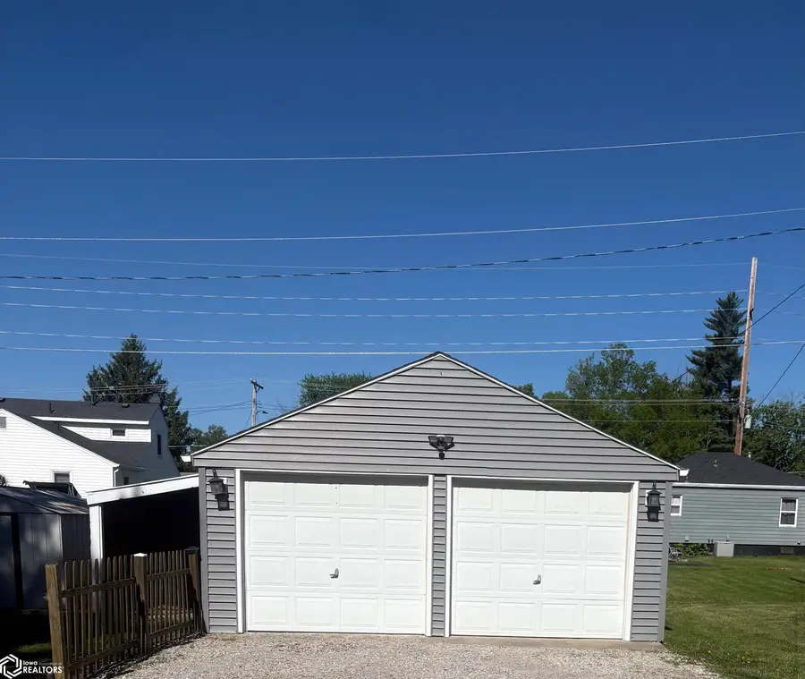 319 Mc Kinley Avenue, Ottumwa, IA 52501 - #2