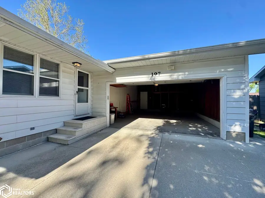 197 Crestview Drive, Burlington, IA 52601 - #3