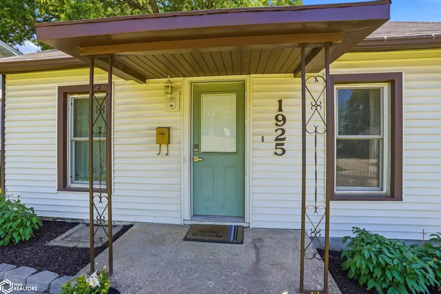 1925 Division Street, Burlington, IA 52601 - #2