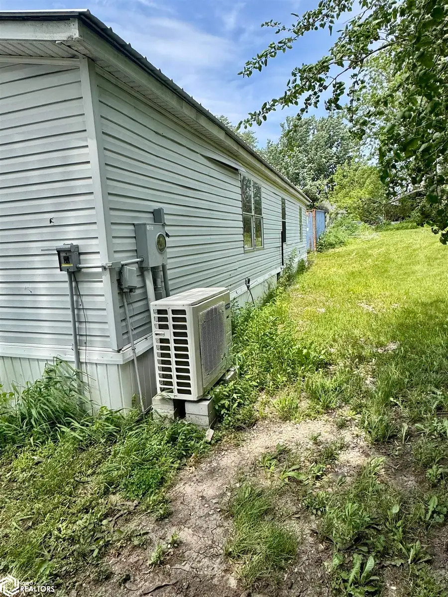 1676 South Street, Delphos, IA 50860 - #3