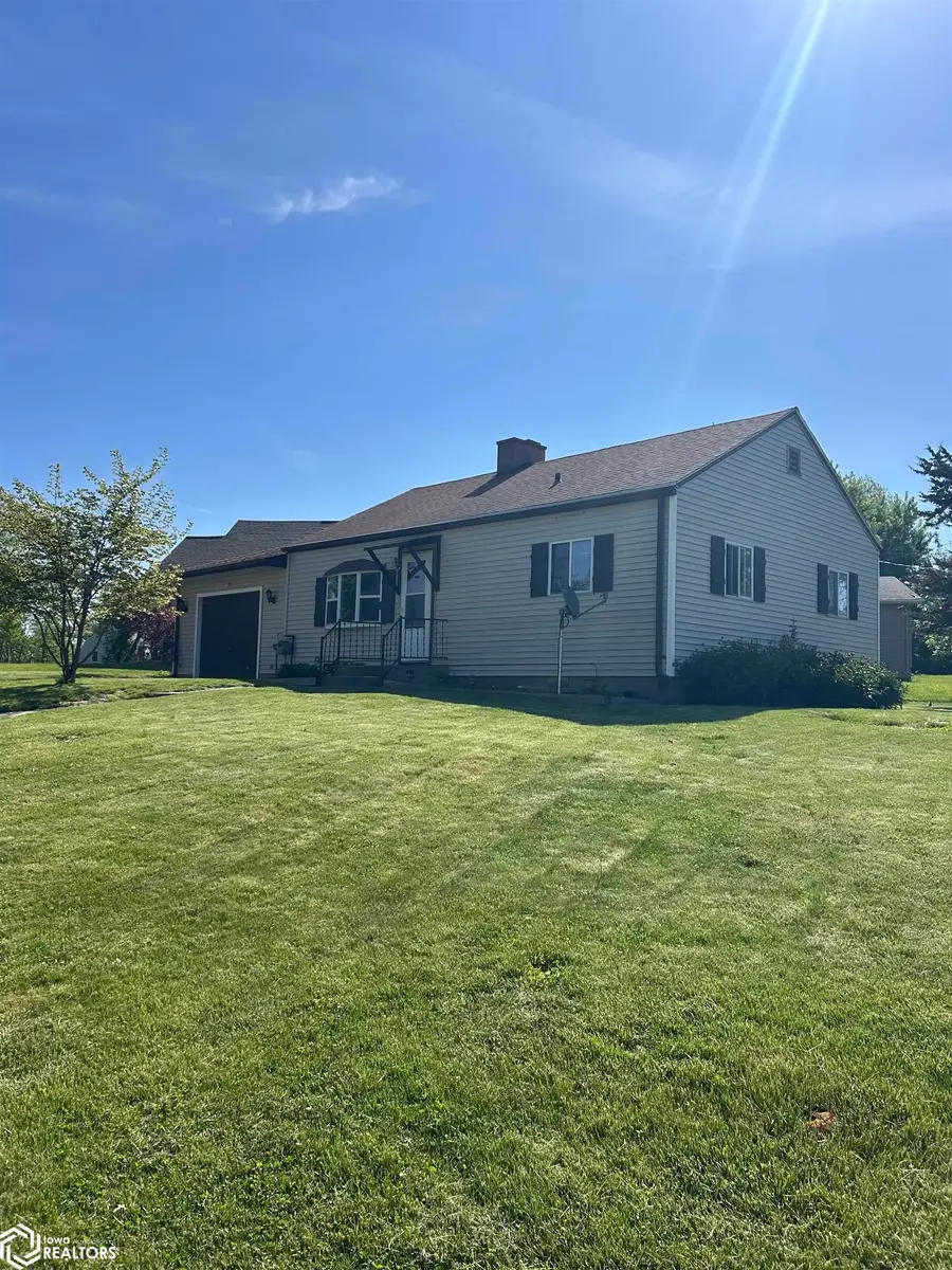 1516 Kalsem Boulevard, Marshalltown, IA 50158 - #2