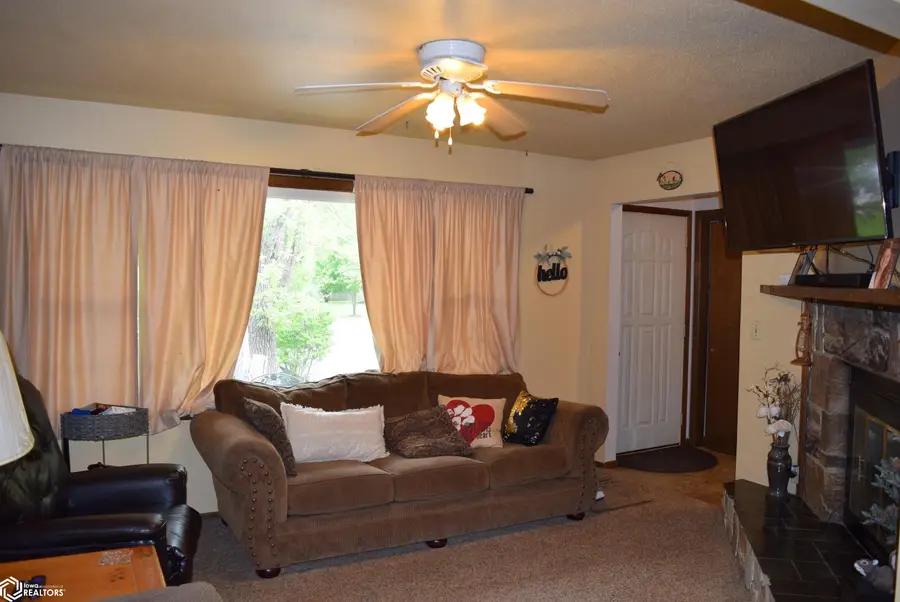 3032 213th Street, Fort Madison, IA 52627 - #2