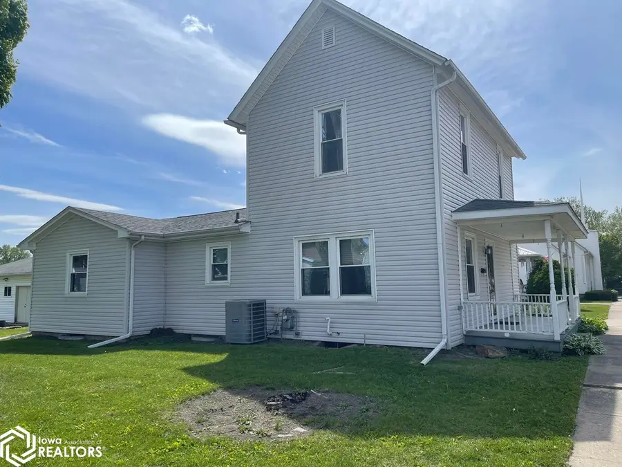 105 E Dewey Street, Danville, IA 52623 - #2