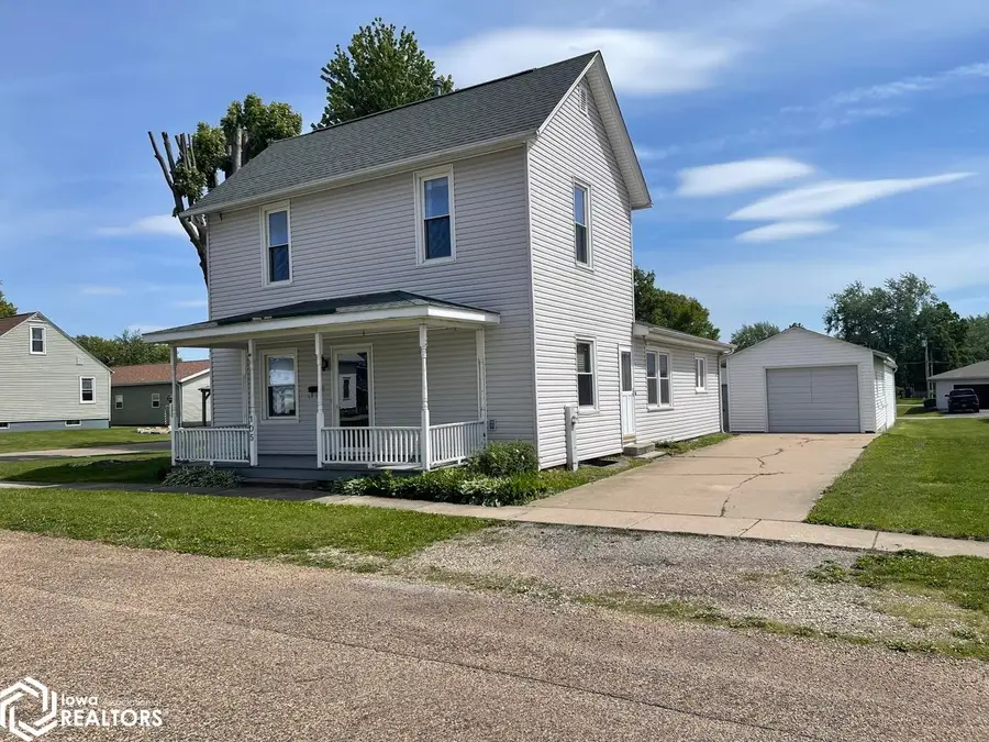105 E Dewey Street, Danville, IA 52623 - #3