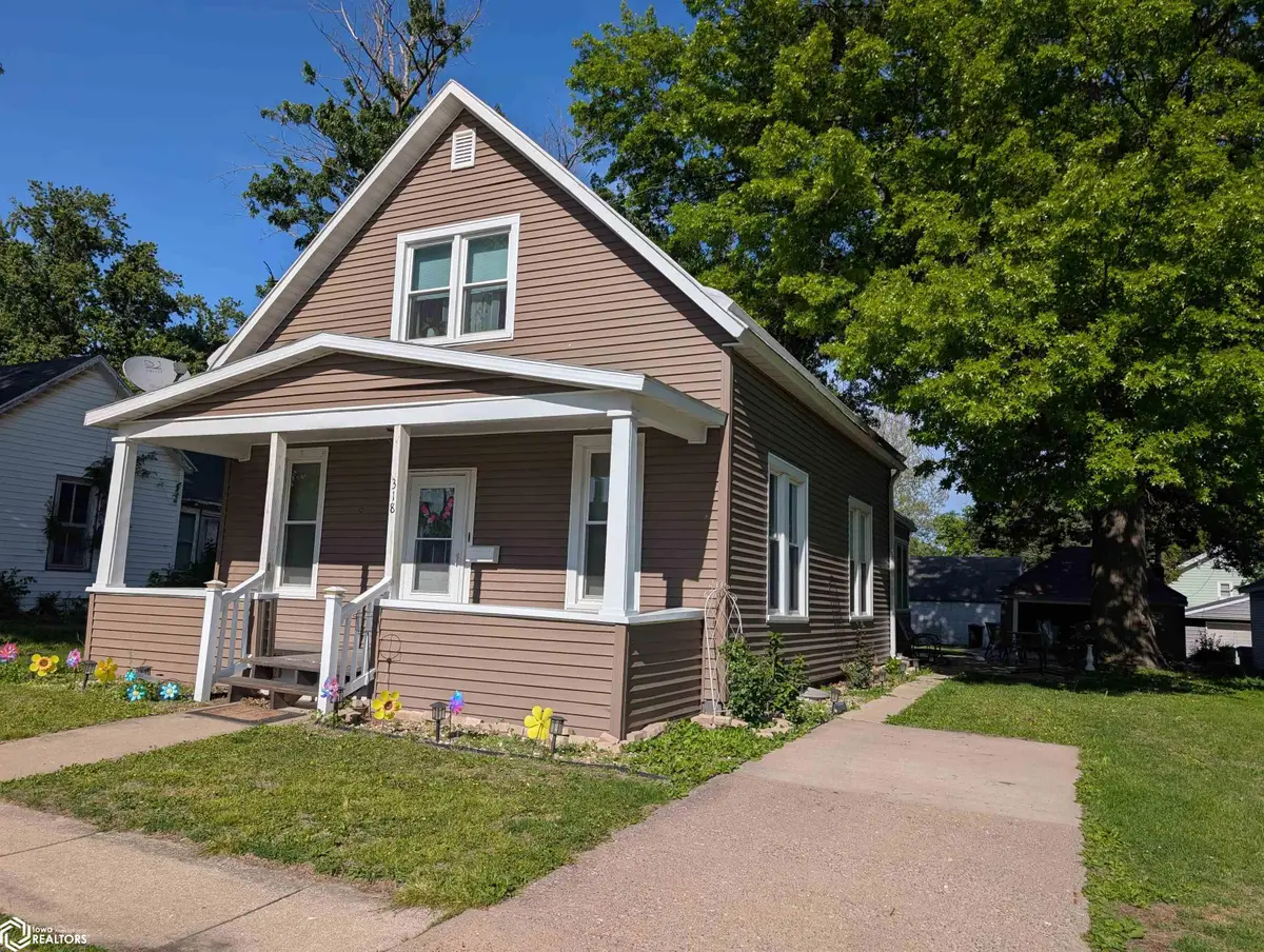 318 Swan Street, West Burlington, IA 52655 - #1