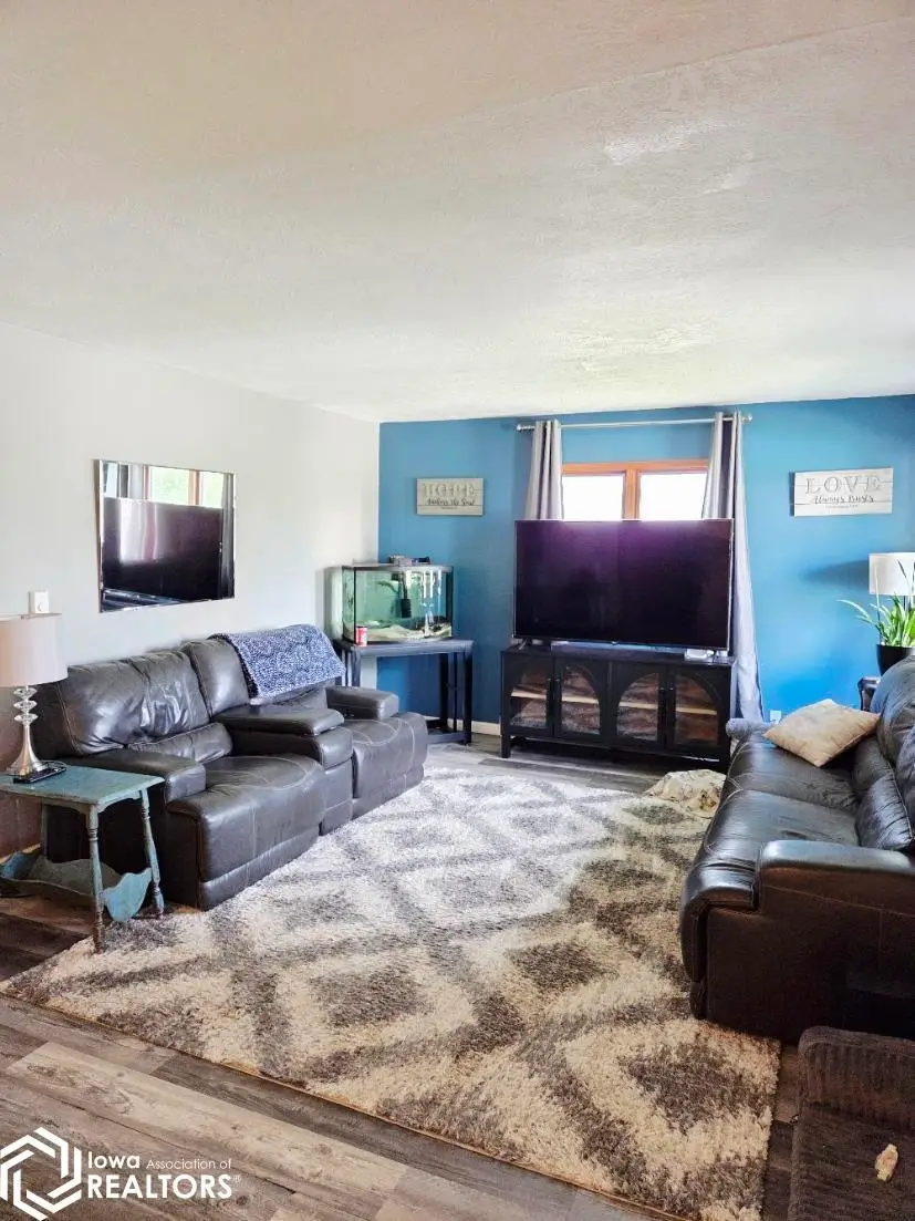 118 S Adams Street, Osceola, IA 50213 - #3
