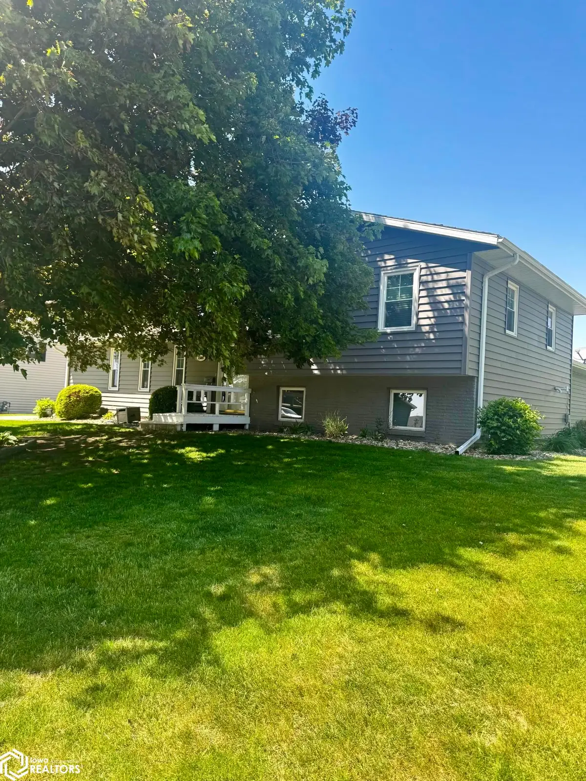 1509 Cantebury Circle, Grundy Center, IA 50638 - #1