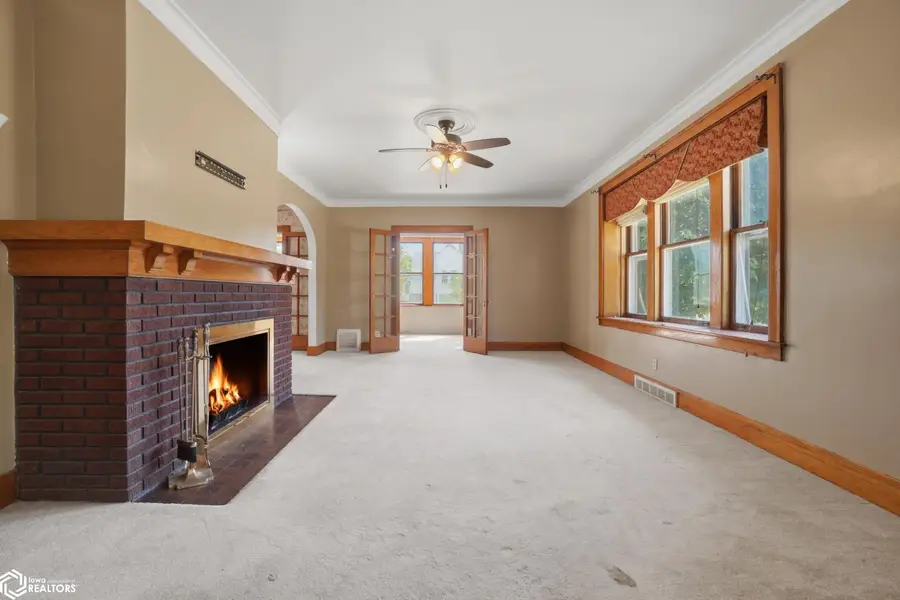 415 S Gunnison Street, Burlington, IA 52601 - #2