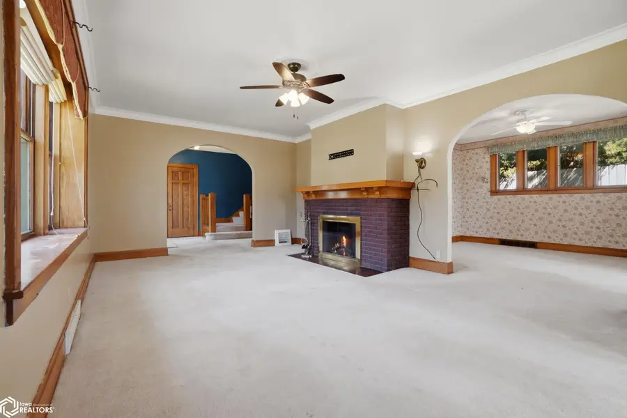 415 S Gunnison Street, Burlington, IA 52601 - #3