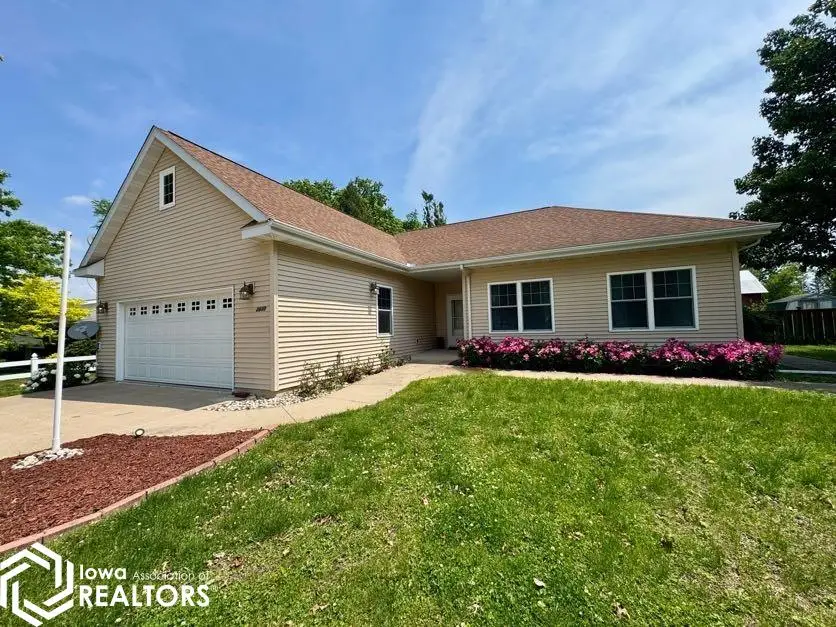 2630 Cliff Road, Burlington, IA 52601 - #1