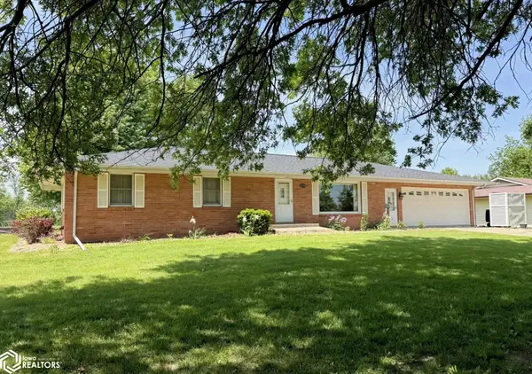 1104 NW Church Street, Leon, IA 50144