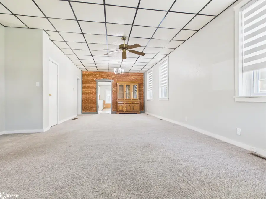 1502 Avenue C, Fort Madison, IA 52627 - #3