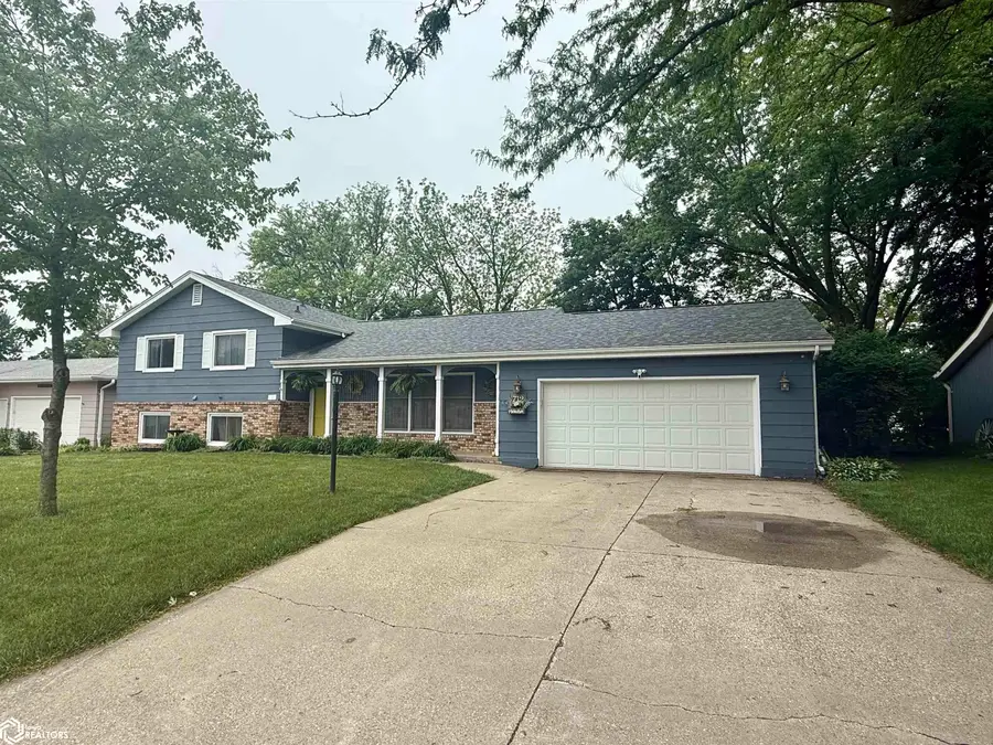 712 S Locust Street, Jefferson, IA 50129 - #2