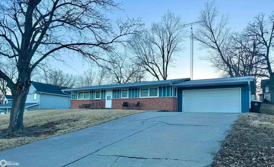 1003 N 1st Street, Oskaloosa, IA 52577 - #2