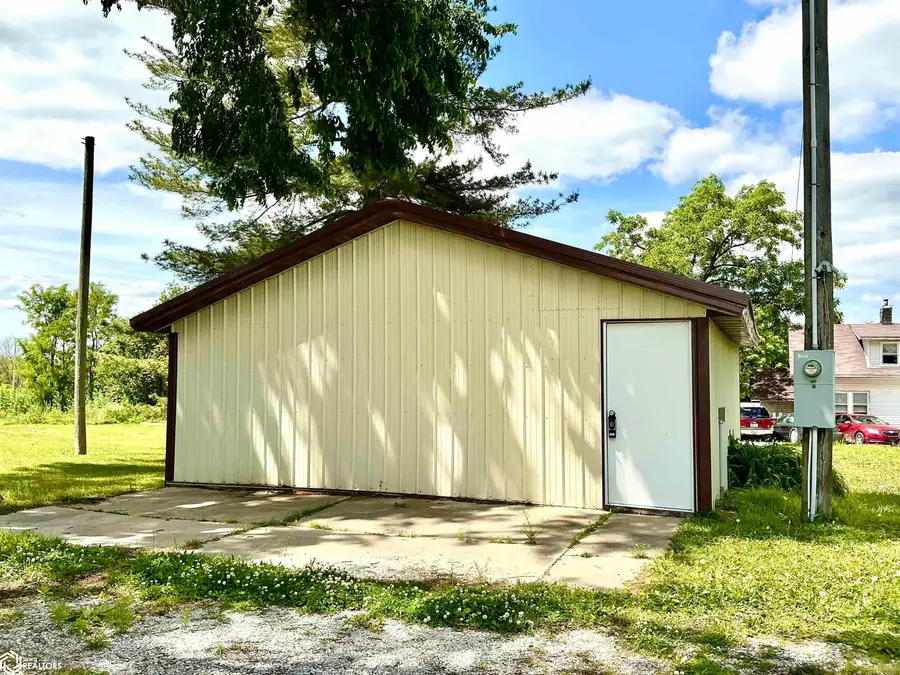 1201 W Washington, Centerville, IA 52544 - #2