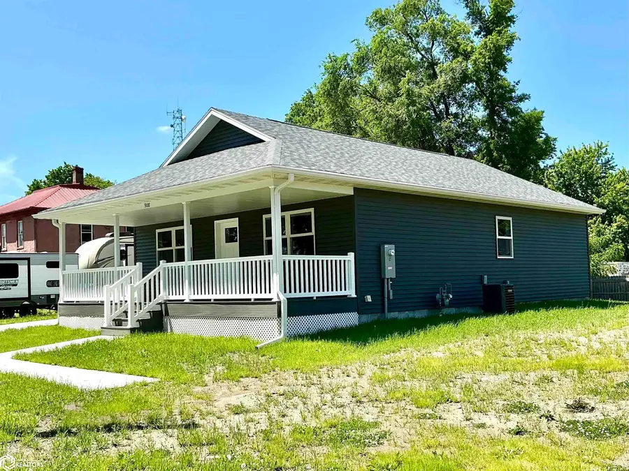908 S 16th, Centerville, IA 52544 - #3