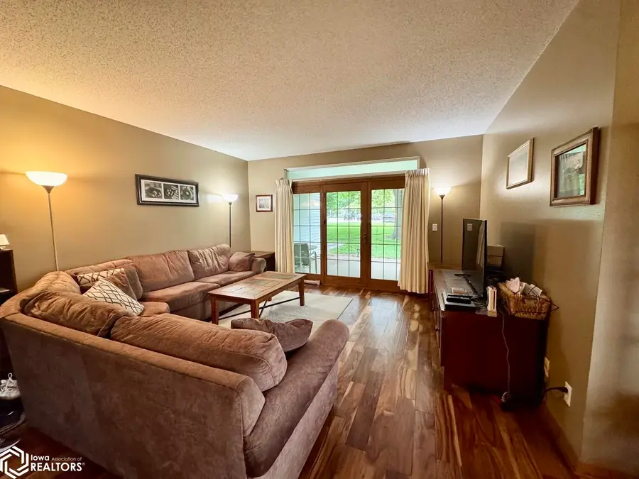 1509 Orchard Meadow Drive #B, Burlington, IA 52601 - #3