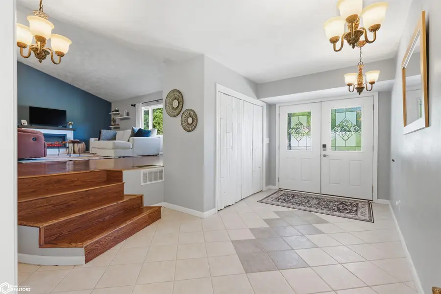 115 N Plane St, Burlington, IA 52601 - #3