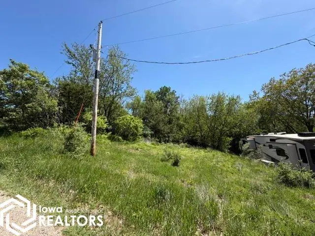 1334 Clark Avenue, Brooklyn, IA 52211 - #2