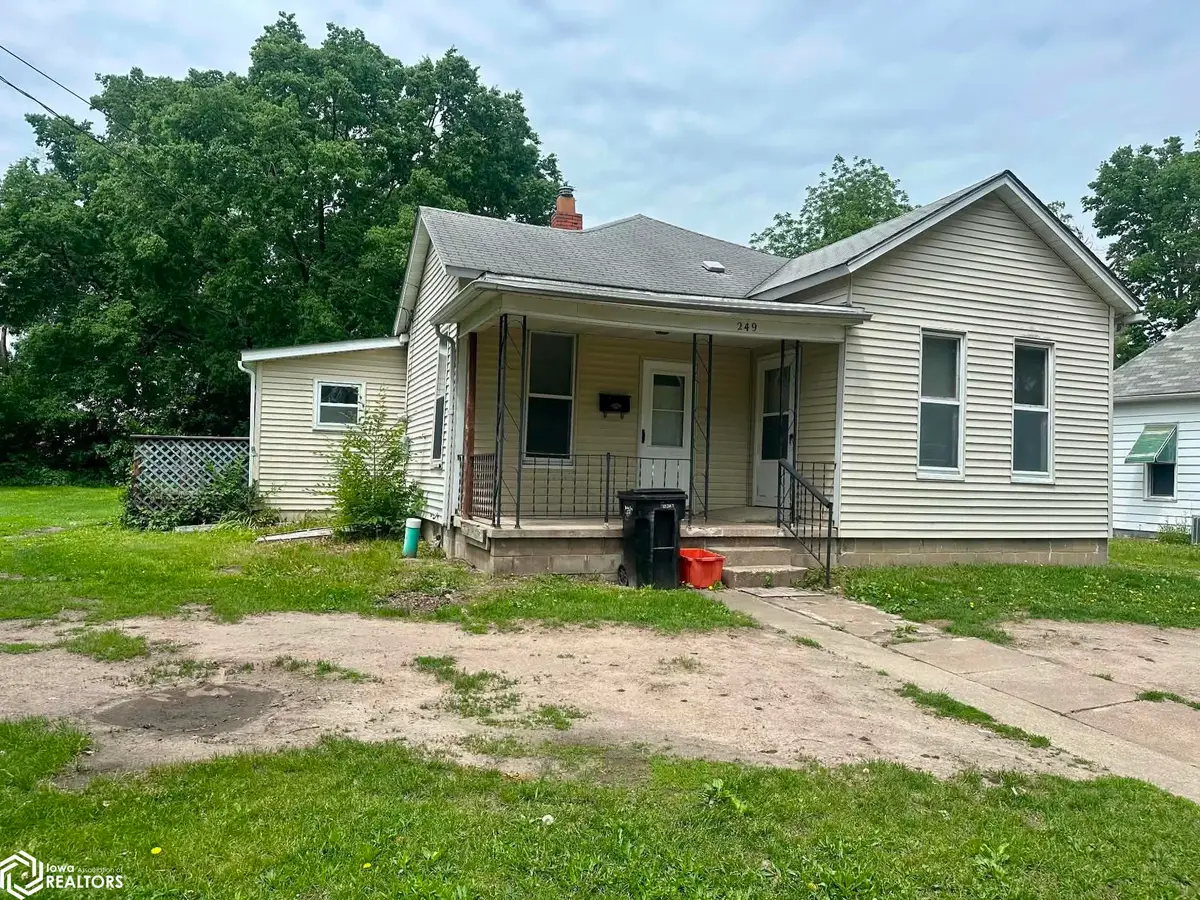 249 S Davis Street, Ottumwa, IA 52501 - #1